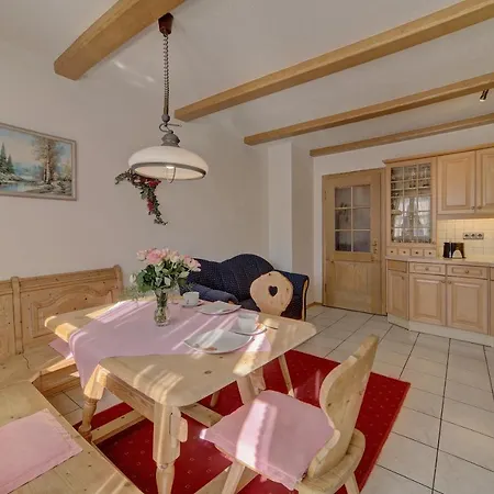 Iv Madek Appartement *